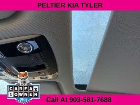 Used 2025 Kia Sorento SX image 25