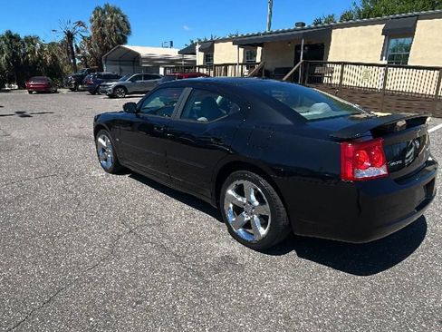 Used 2010 Dodge Charger Rallye image 3