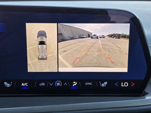 New 2026 Chevrolet Traverse LT w/ Driver Confidence Package image 13