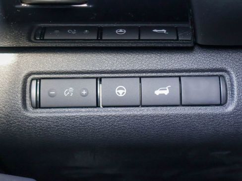 New 2026 Nissan Pathfinder SV image 16