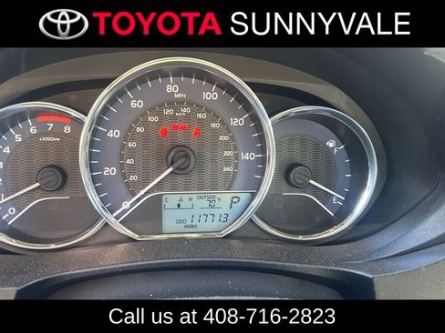 Used 2014 Toyota Corolla LE FWD image 3