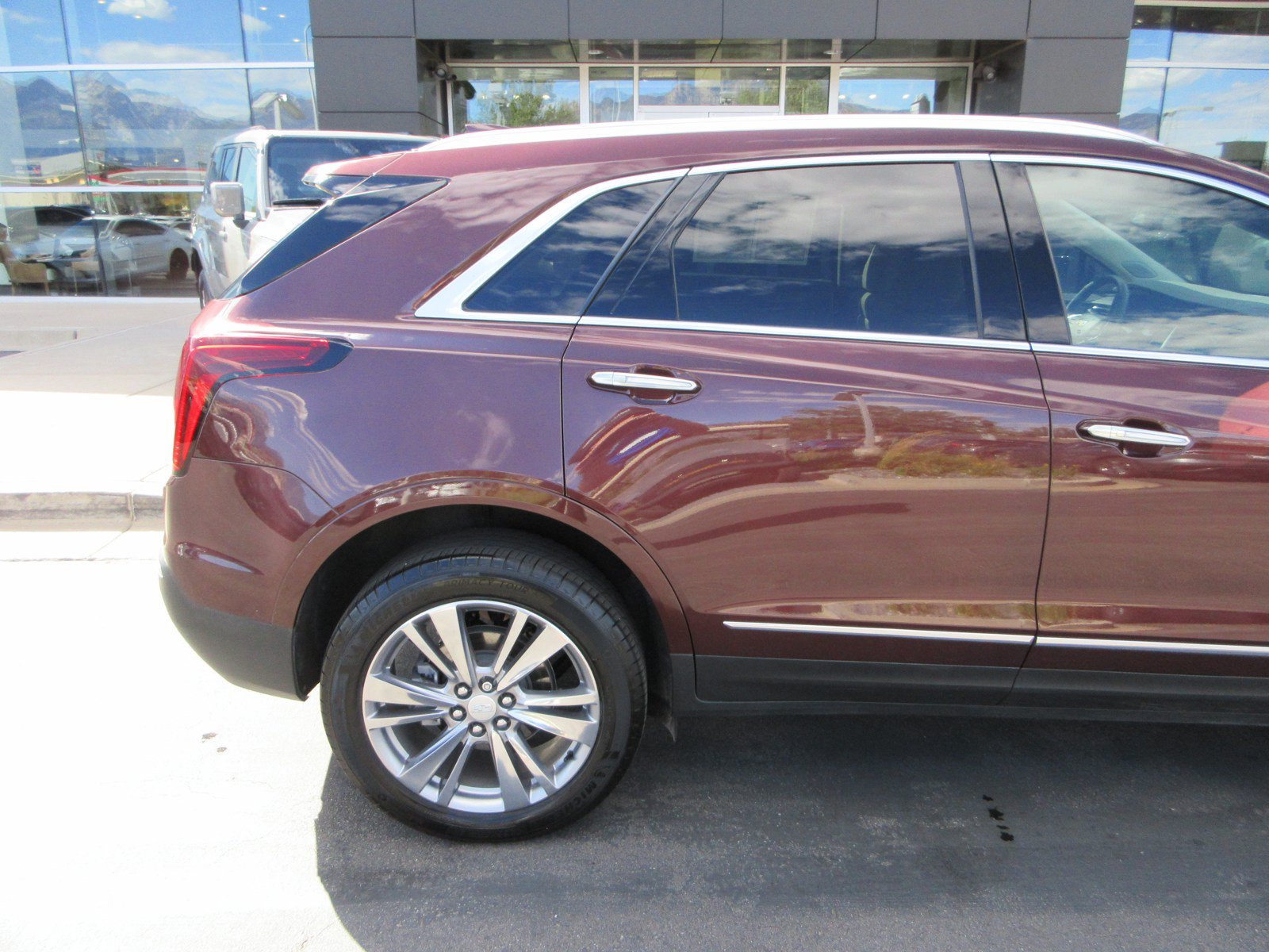 Used 2023 Cadillac XT5 Premium Luxury FWD image 12