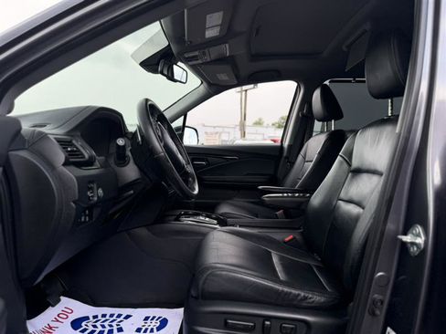Used 2016 Honda Pilot Touring image 10