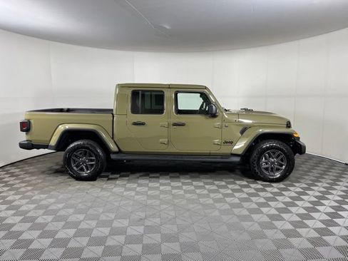 Used 2026 Jeep Gladiator Sport AWD/4WD image 8