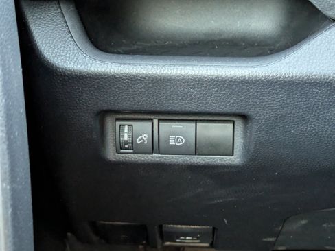 Used 2023 Toyota RAV4 XLE image 31