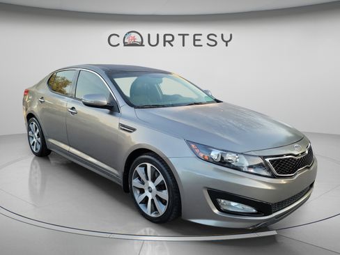 Used 2012 Kia Optima SX w/ Premium Touring Pkg FWD image 5