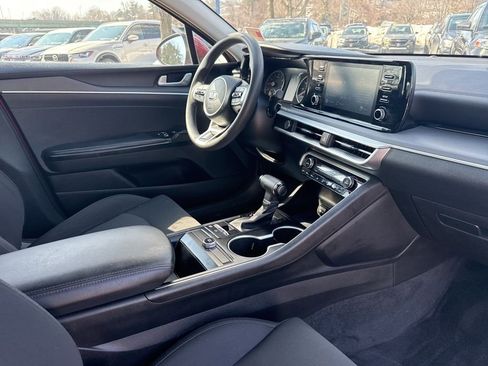 Used 2021 Kia K5 LXS image 27