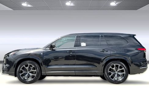 New 2026 Lexus TX 500h AWD image 2