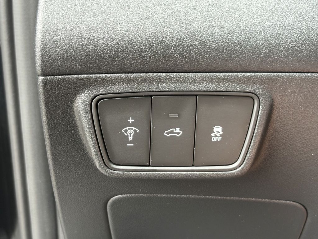 Certified 2024 Hyundai Santa Cruz XRT AWD/4WD image 30