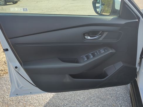 Used 2025 Honda Accord LX image 15