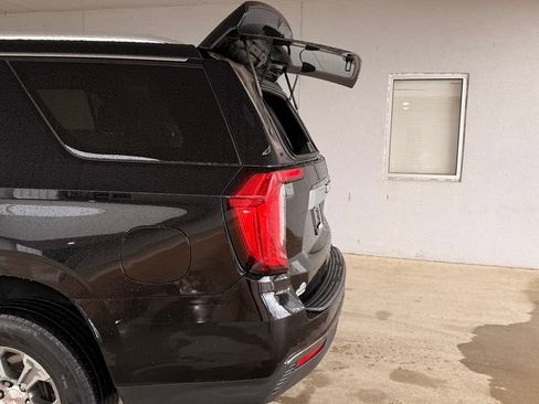 Used 2022 GMC Yukon SLE w/ Gmc Pro Safety Plus Package AWD/4WD image 13