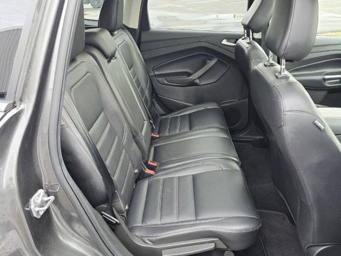 Used 2019 Ford Escape Titanium AWD/4WD image 14