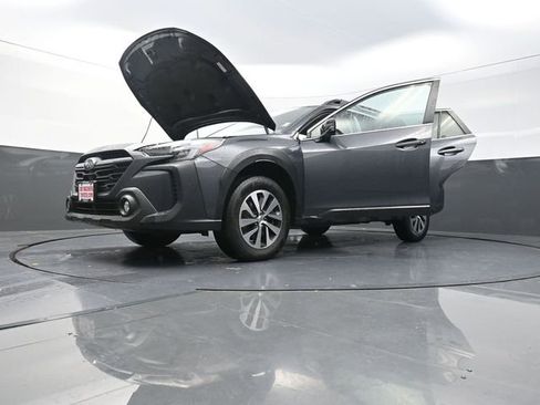 Used 2024 Subaru Outback Premium image 37