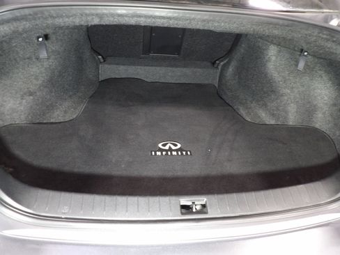 Used 2018 INFINITI Q50 Luxe w/ Essential Package (3.0T Luxe) AWD/4WD image 7