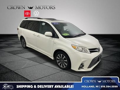 Used 2020 Toyota Sienna XLE w/ XLE Navigation Package