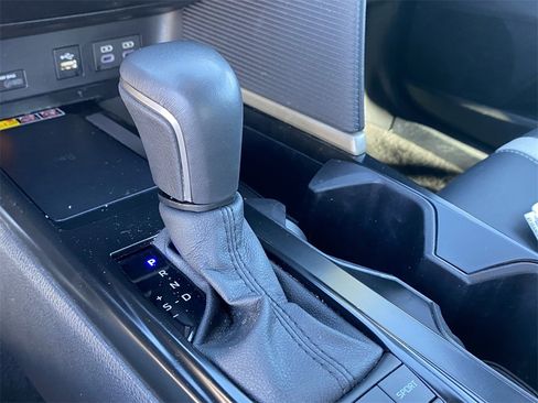 Certified 2025 Toyota Camry SE image 12