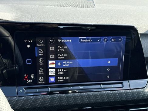 Used 2024 Volkswagen Golf R 2.0T image 21