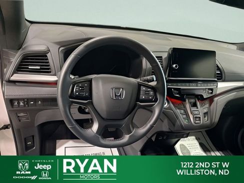 Used 2025 Honda Odyssey Sport-L image 21