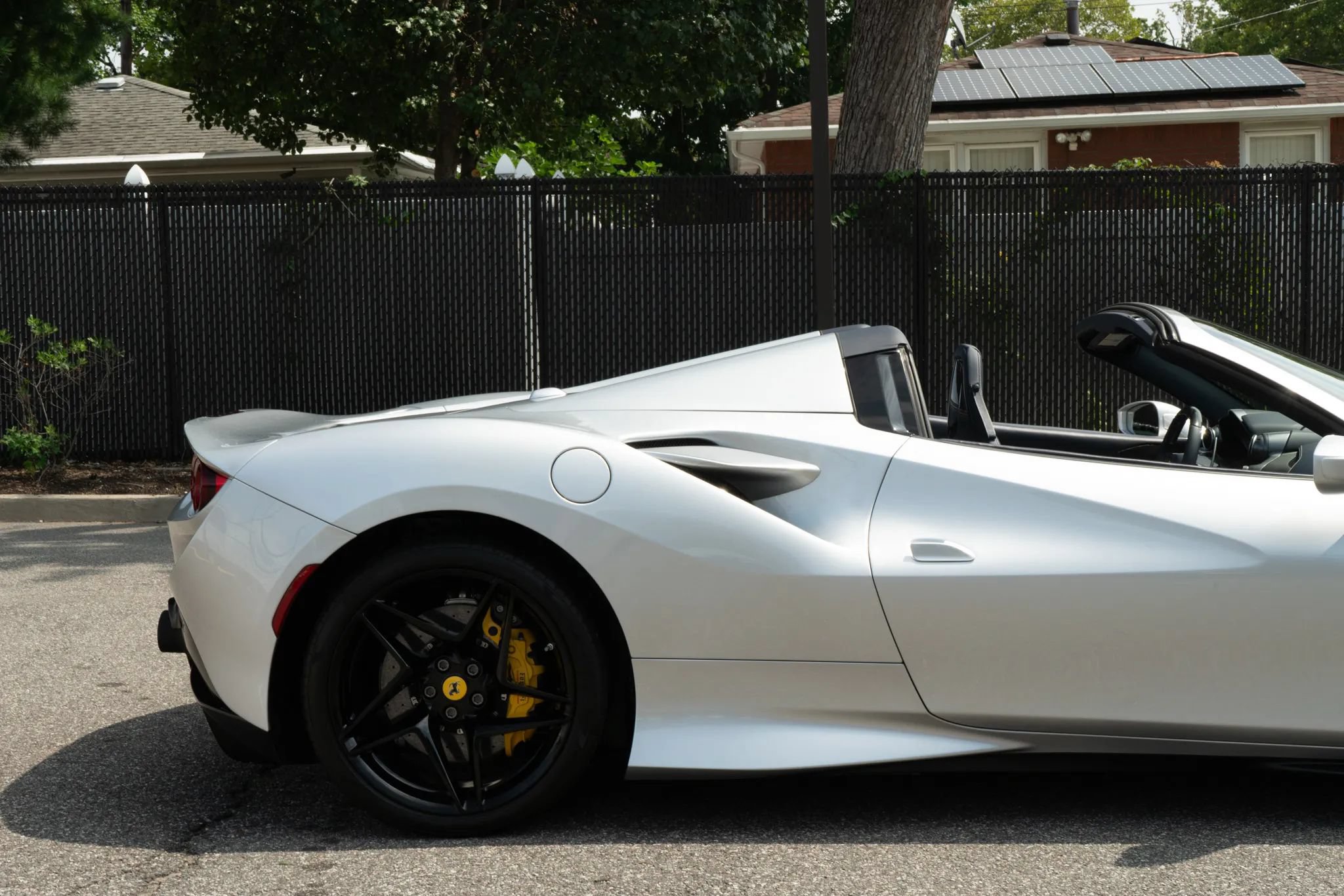 Used 2022 Ferrari F8 Tributo RWD image 52