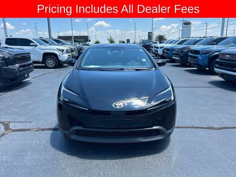 Used 2024 Toyota Prius LE FWD image 19