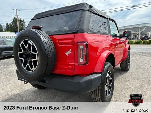Used 2023 Ford Bronco 2-Door AWD/4WD image 5