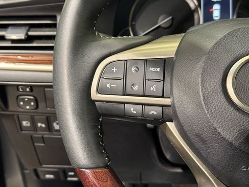 Used 2017 Lexus ES 350 w/ Luxury Package image 24