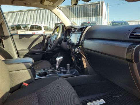 Used 2021 Toyota 4Runner TRD Off-Road image 35