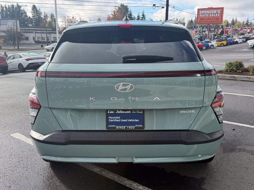 Certified 2024 Hyundai Kona SEL FWD image 4