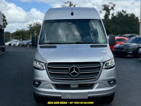Used 2020 Mercedes-Benz Sprinter 2500 image 9