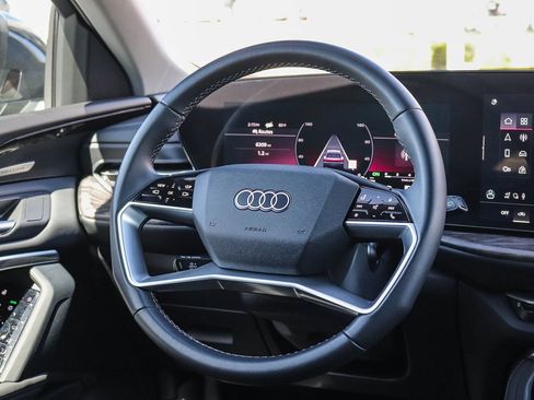 Certified 2025 Audi Q5 Premium Plus AWD/4WD image 16
