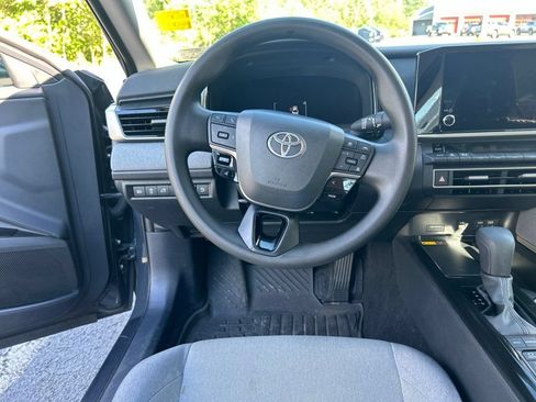 Used 2025 Toyota Camry LE FWD image 13