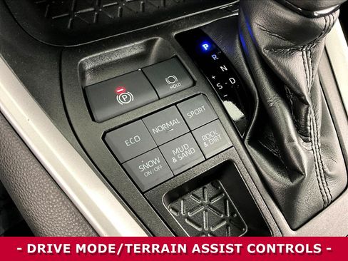 Used 2023 Toyota RAV4 LE AWD/4WD image 37