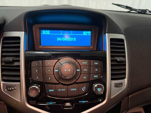 Used 2014 Chevrolet Cruze LT image 31