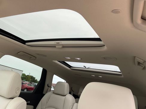 Certified 2023 Buick Enclave Essence w/ Experience Buick Package AWD/4WD image 14