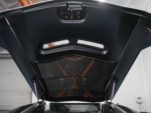 Used 2018 Lamborghini Aventador S image 49