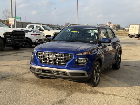 New 2026 Hyundai Venue SEL image 14