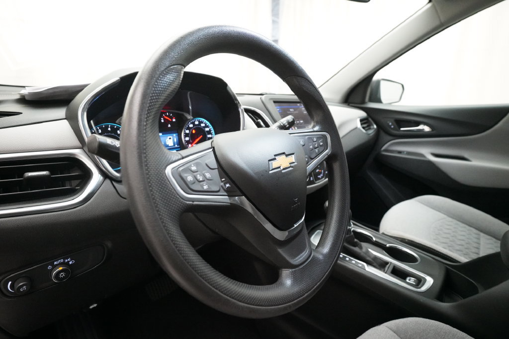 Used 2022 Chevrolet Equinox LS w/ LS Convenience Package FWD image 8