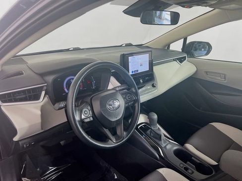 Used 2026 Toyota Corolla LE FWD image 11