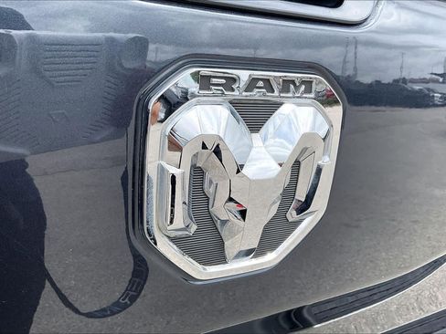 Used 2020 RAM 1500 Laramie RWD image 31