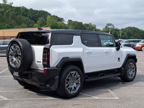 Used 2025 GMC Hummer EV 3X w/ LPO, Sport Package AWD/4WD image 9