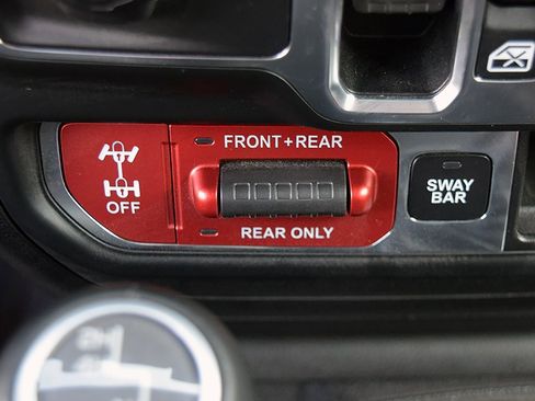 Used 2018 Jeep Wrangler Unlimited Rubicon w/ Dual Top Group image 20