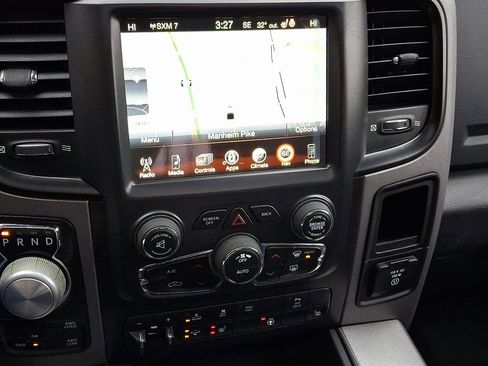 Used 2017 RAM 1500 Rebel w/ Luxury Group image 17