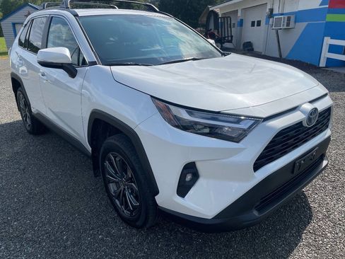 Used 2023 Toyota RAV4 XLE Premium AWD/4WD image 13