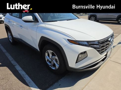 Used 2024 Hyundai Tucson SE AWD/4WD image 1