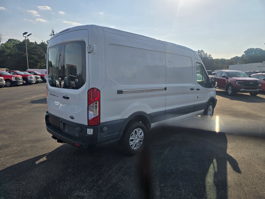 Used 2015 Ford Transit 250 148 Medium Roof w/ Interior Upgrade Package RWD image 5