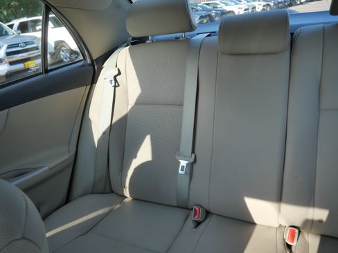 Used 2013 Toyota Corolla LE Special Edition FWD image 12