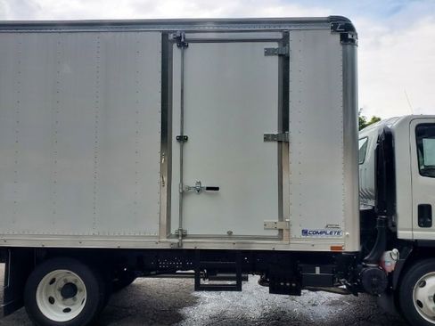 New 2025 Isuzu NPR HD image 3