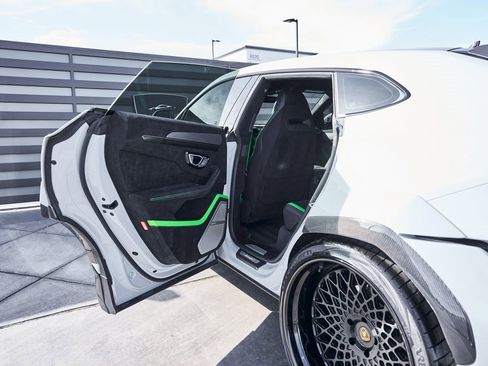 Used 2024 Lamborghini Urus Performante image 37