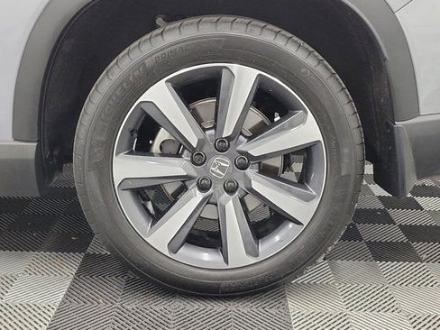 Used 2025 Honda Pilot Touring image 10
