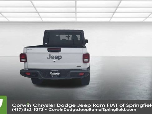 Certified 2023 Jeep Gladiator Overland image 14